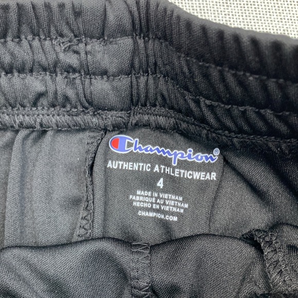 CHAMPION Little Boys "C" Outline Script Short Size 4 - Picture 5 of 8